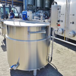 1000 liter tank i Syrafast 316