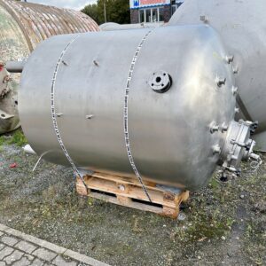 2068 liter tank i Syrafast 316