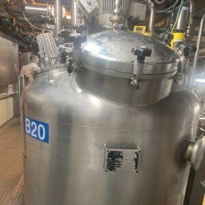 2400 liter tank i Syrafast 316