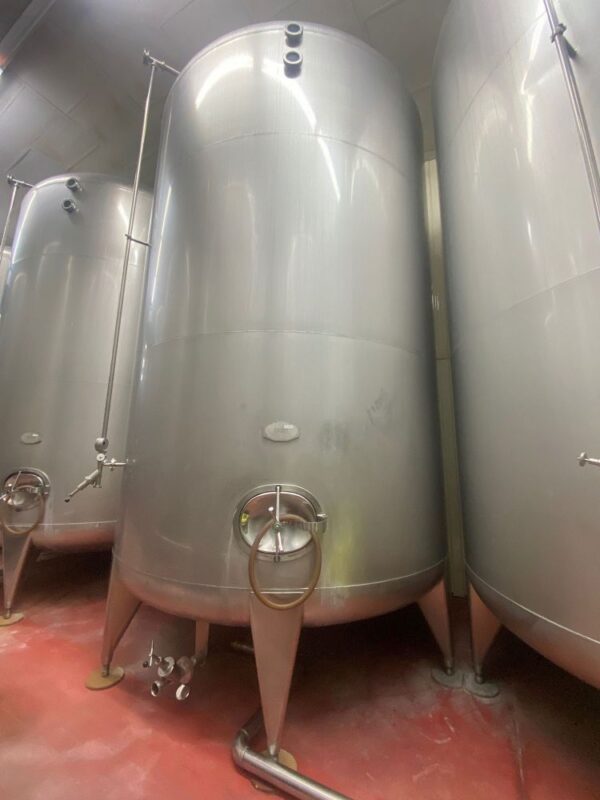 30000 liter tank i Syrafast 316