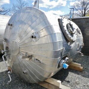 5700 liter tank i Syrafast 316