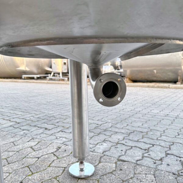 717 liter tank i Syrafast 316