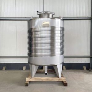 2500 liter tank i Syrafast 316