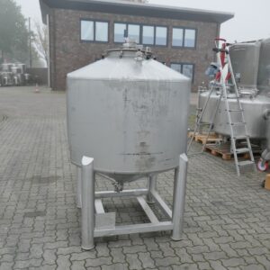 1000 liter tank i Syrafast 316