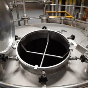 28100 liter tank i Syrafast 316