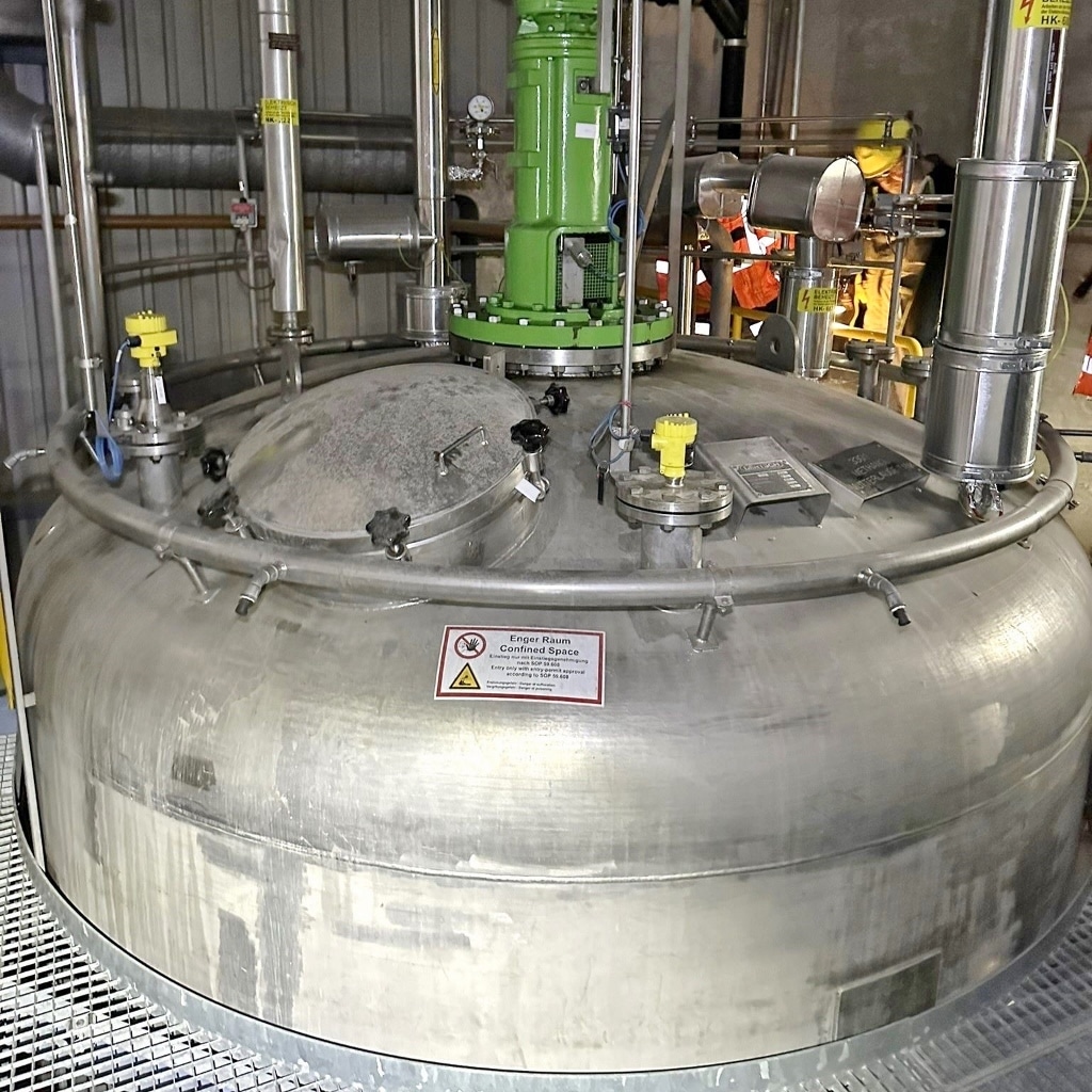 67000 liter tank i Syrafast 316