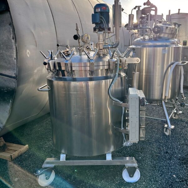 458 liter tank in Acid-proof 316