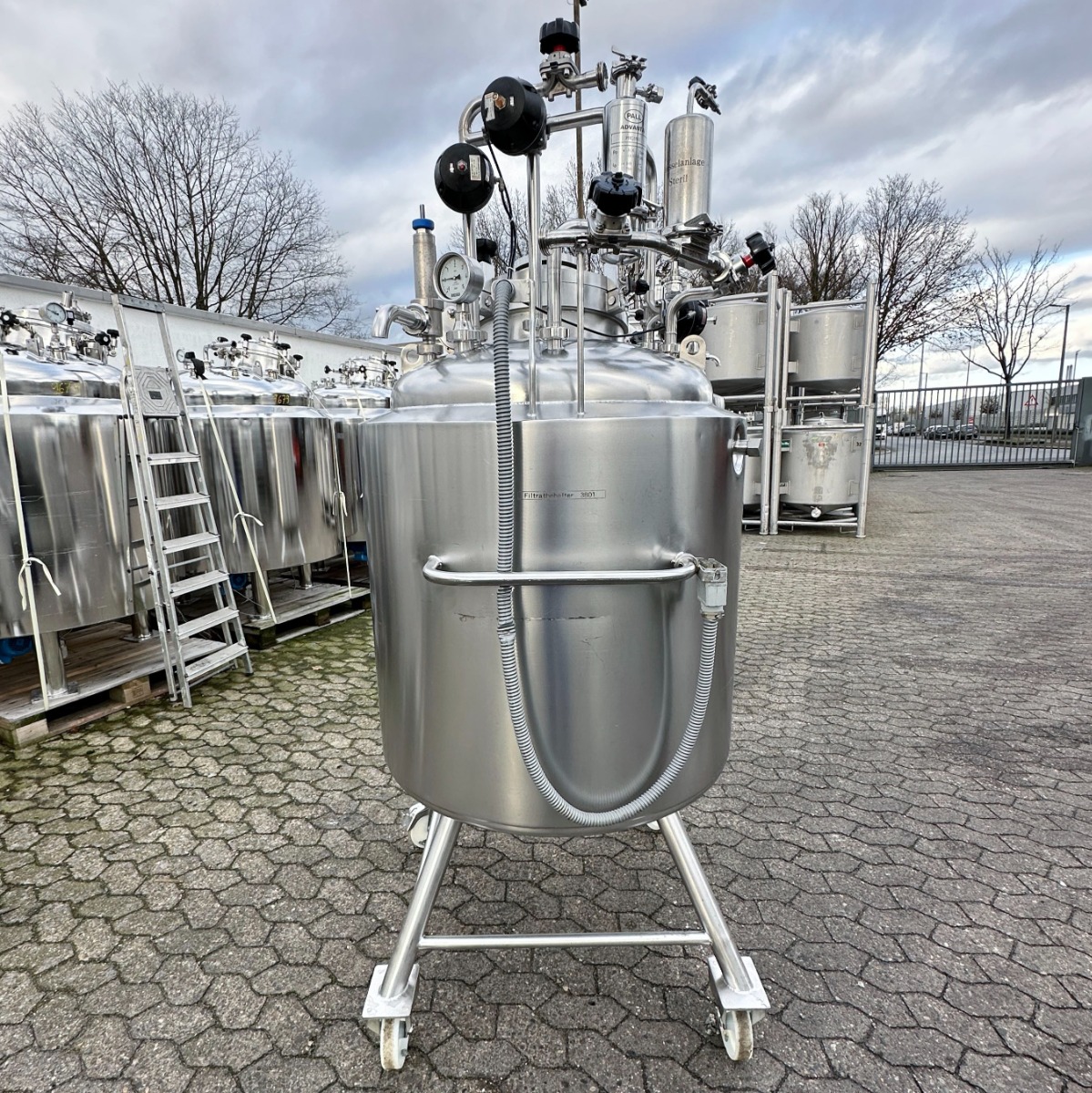 490 liter tank i Syrafast 316