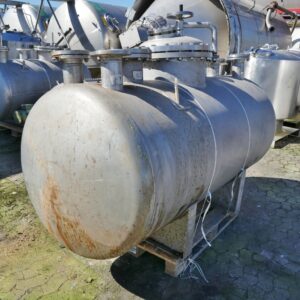 1600 liter tank i Syrafast 316