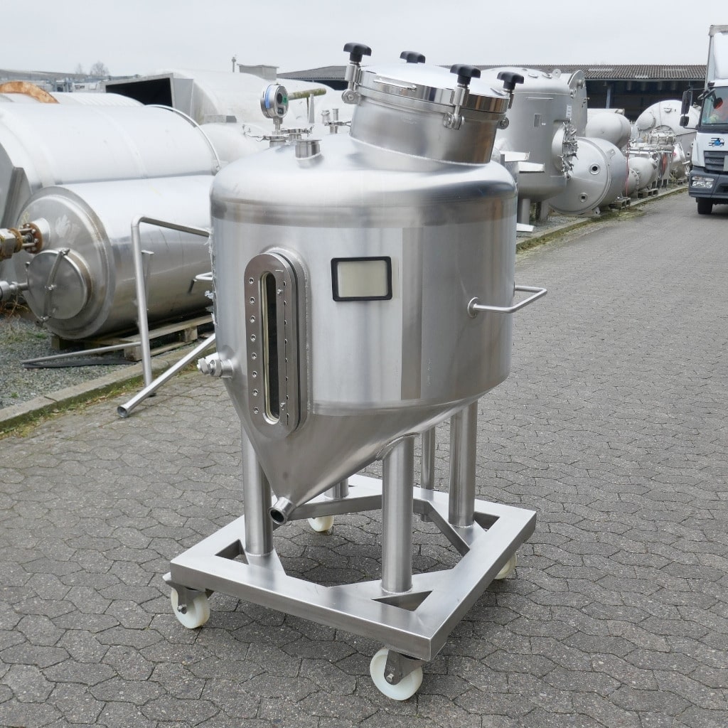440 liter tank i Syrafast 316