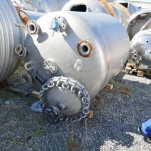 2728 liter tank i Syrafast 316