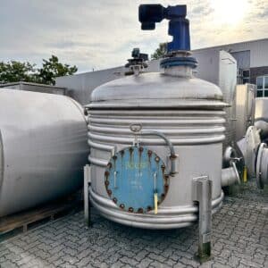 4413 liter tank i Syrafast 316