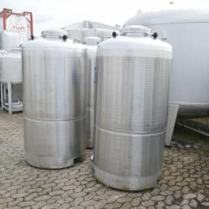 1140 liter tank i Syrafast 316
