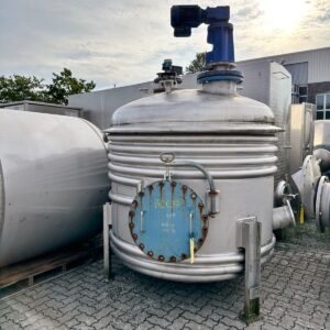 4413 liter tank i Syrafast 316