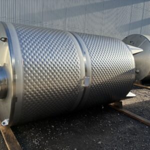 8100 liter tank i Syrafast 316