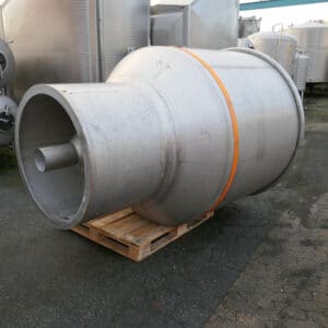 2200 liter tank i Syrafast 316