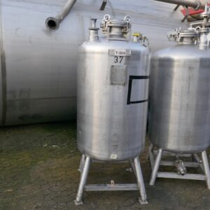 640 liter tank i Syrafast 316
