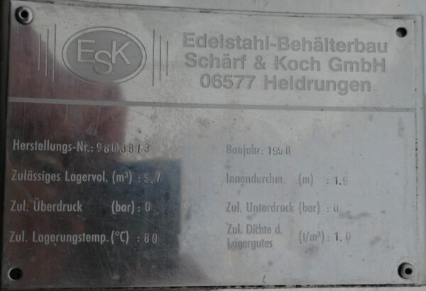 5700 liter tank i Syrafast 316