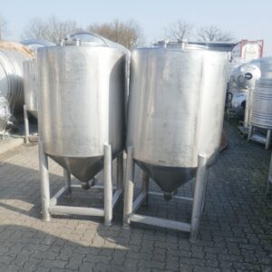 800 liter tank i Syrafast 316