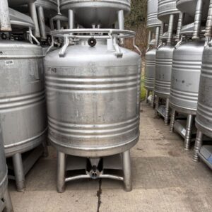 800 liters tank i rustfritt stål 304