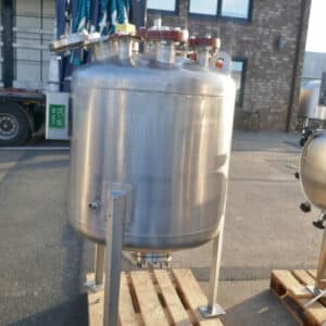 620 liter tank i Syrafast 316