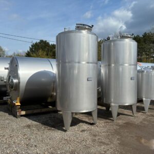 2000 liter tank i Syrafast 316