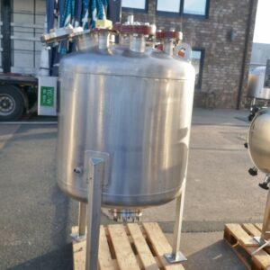 620 liter tank i Syrafast 316