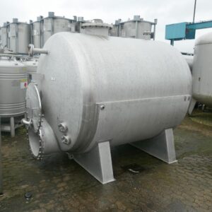 7500 liter tank i Syrafast 316