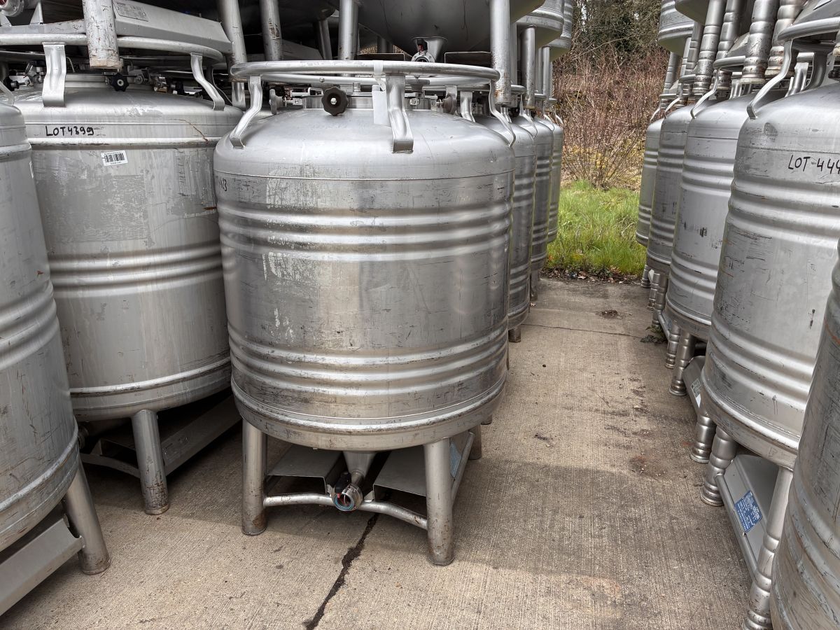 800 liters tank i rustfritt stål 304
