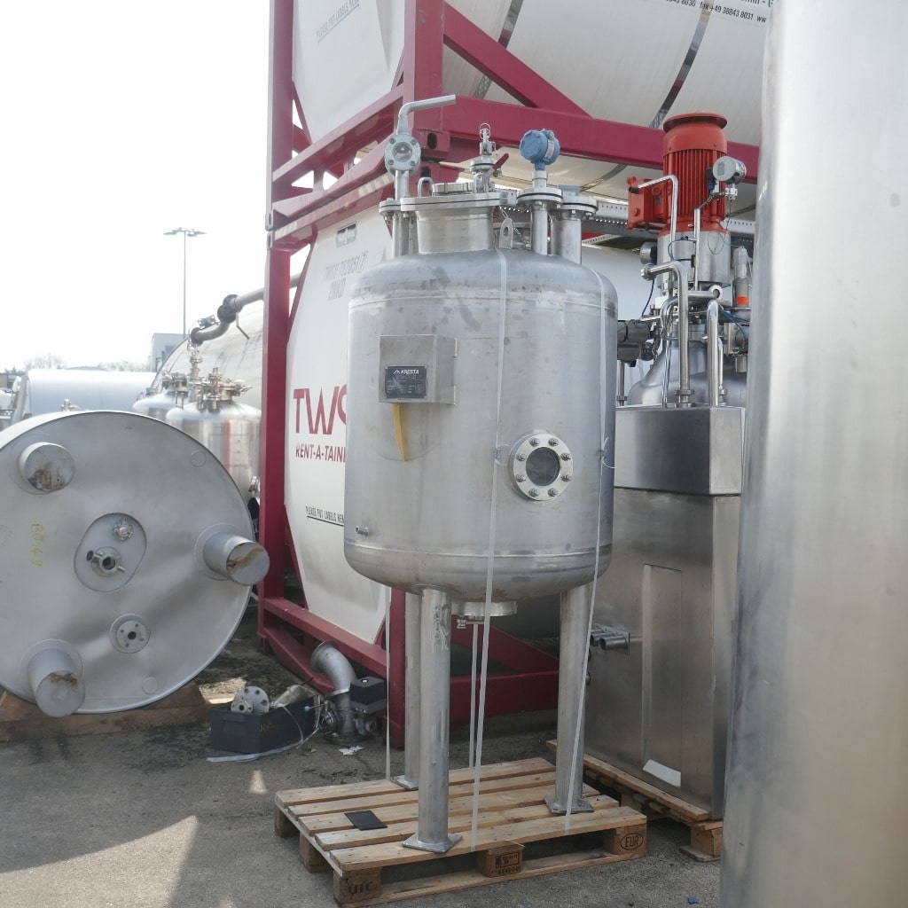 900 liters tank i syrefast 316