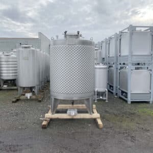 2000 liter tank i Syrafast 316