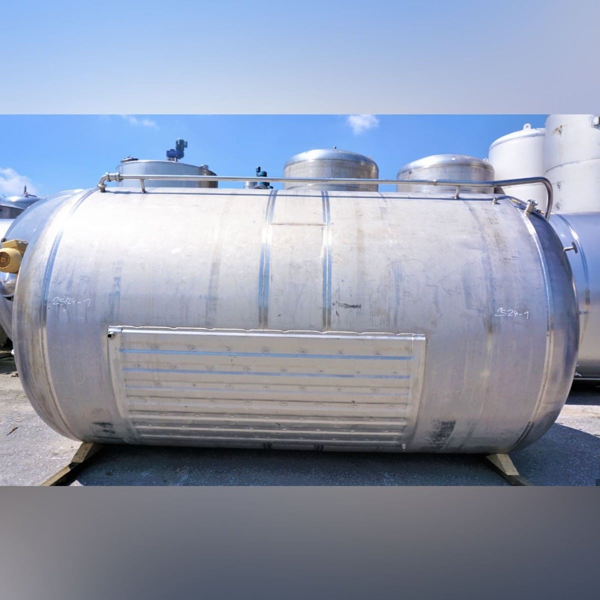 18430 liter tank i Syrafast 316