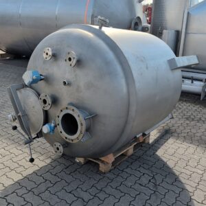 2700 liter tank i Syrafast 316