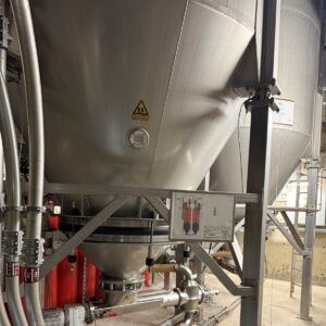 30000 liter tank i Syrafast 316