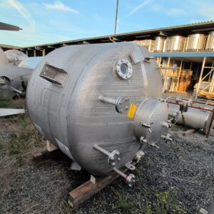 3800 liter tank i Syrafast 316