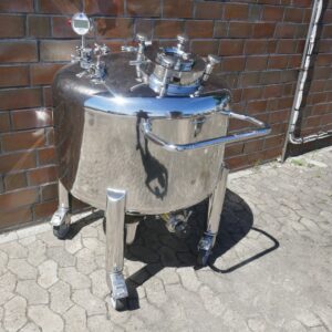 390 liter tank i Syrafast 316