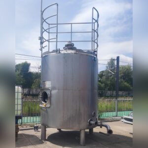7000 liter tank i Syrafast 316