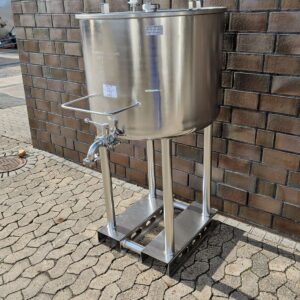310 liter tank i Syrafast 316