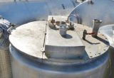 1100 liter tank i Syrafast 316