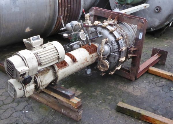 14666_p1110383_1024x1024_