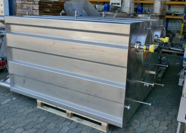 18079_p1030168_1024x1024_